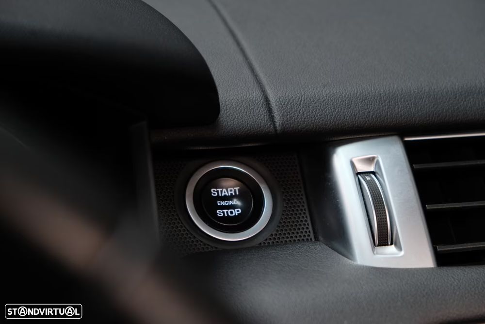 Land Rover Range Rover Sport 3.0 TDV6 HSE - 29