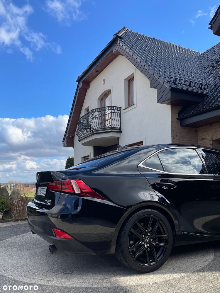 Lexus IS 200t F Sport - 12