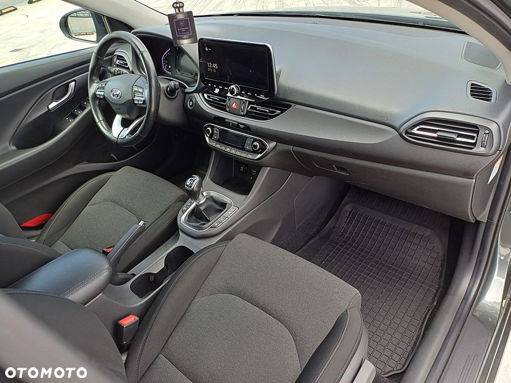 Hyundai i30 1.5 T-GDI 48V-Hybrid EDITION 30+ - 23