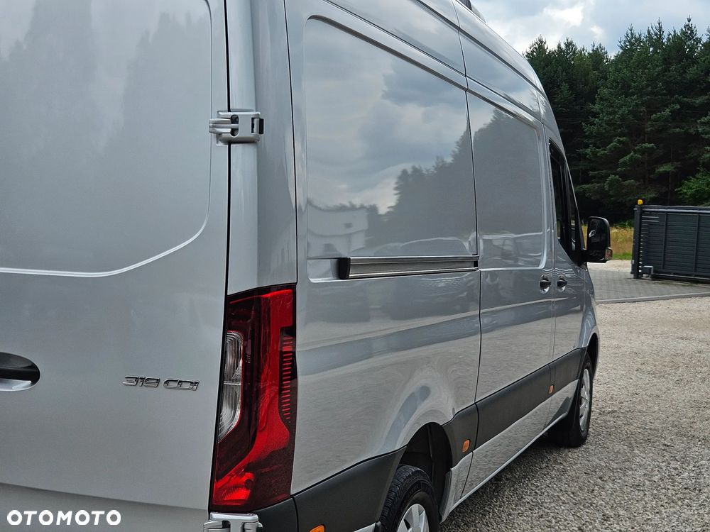 Mercedes-Benz SPRINTER 319CDI V6 L2H2 Chłodnia / Mroźnia 30tyś km SalonPL FV23% - 15