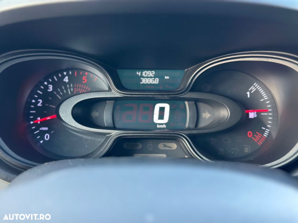 Renault Trafic - 8