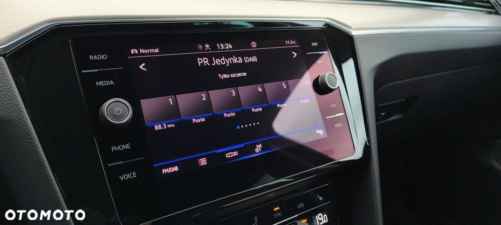 Volkswagen Passat - 27