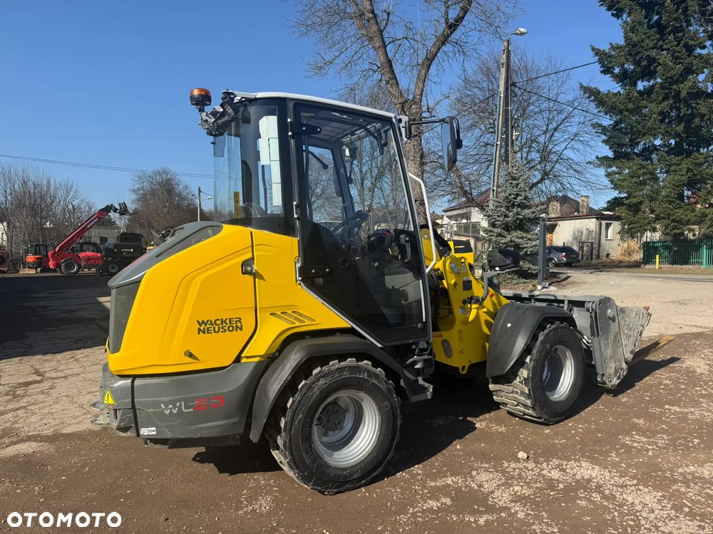 Wacker Neuson WL 28 - waga tylko 2800 kg - 13