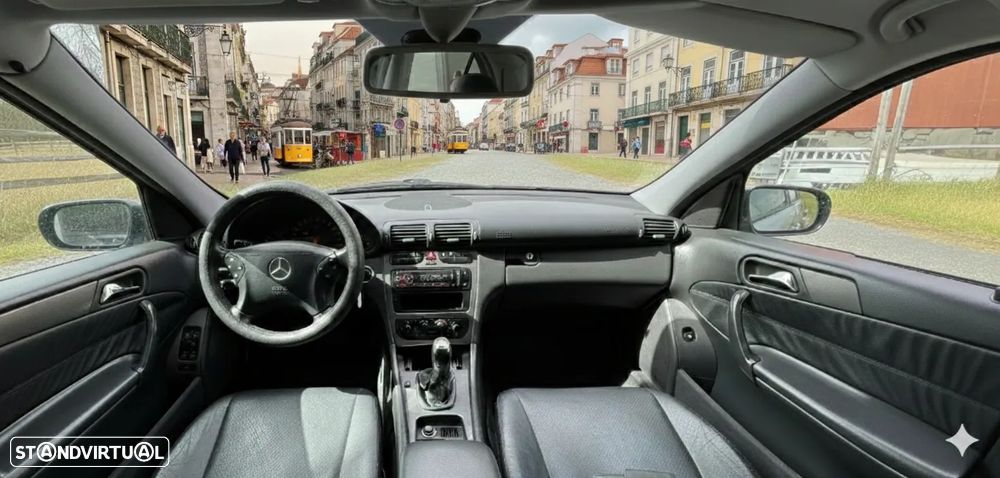 Mercedes-Benz C 200 - 7