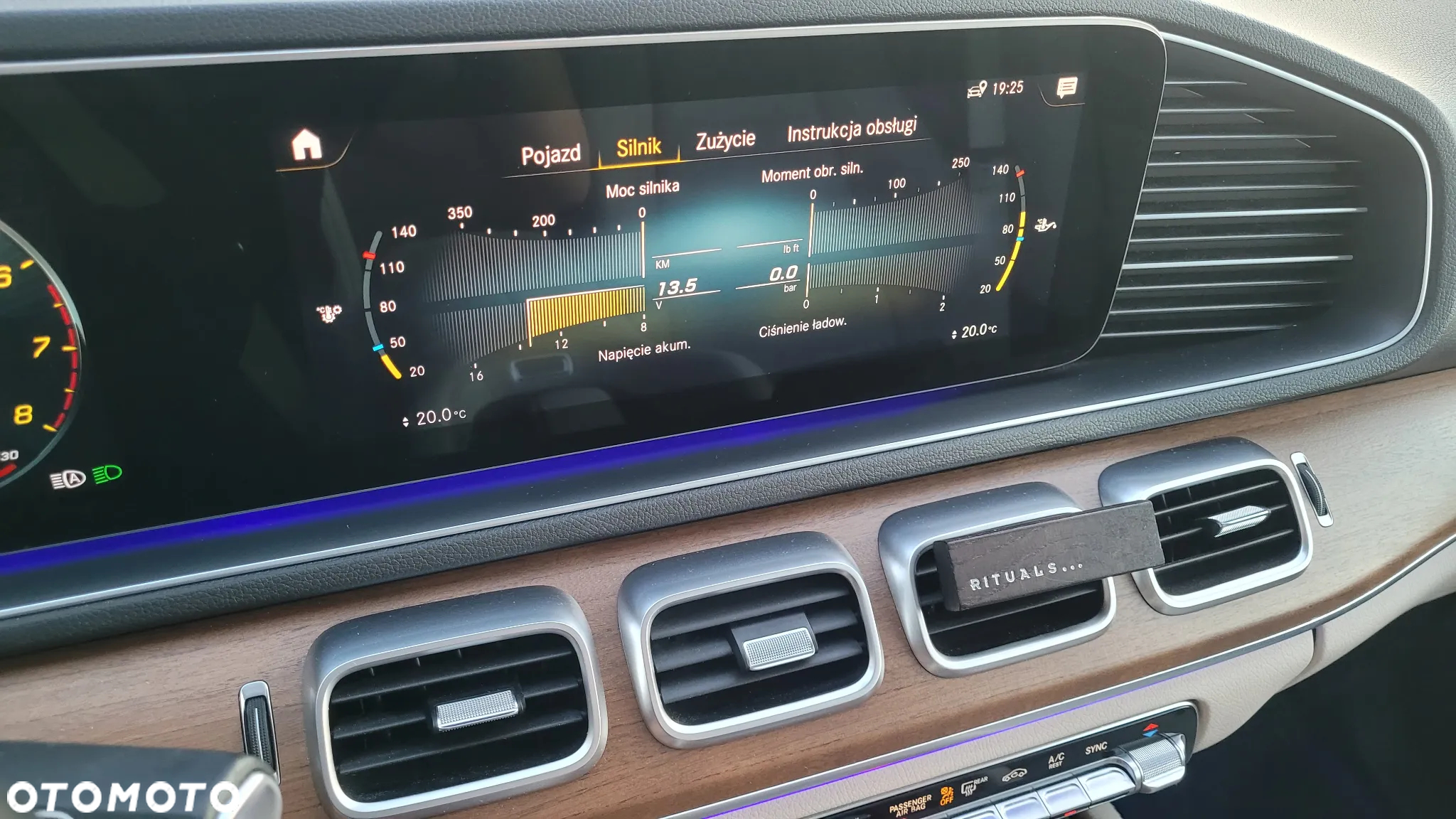 Mercedes-Benz GLE - 23