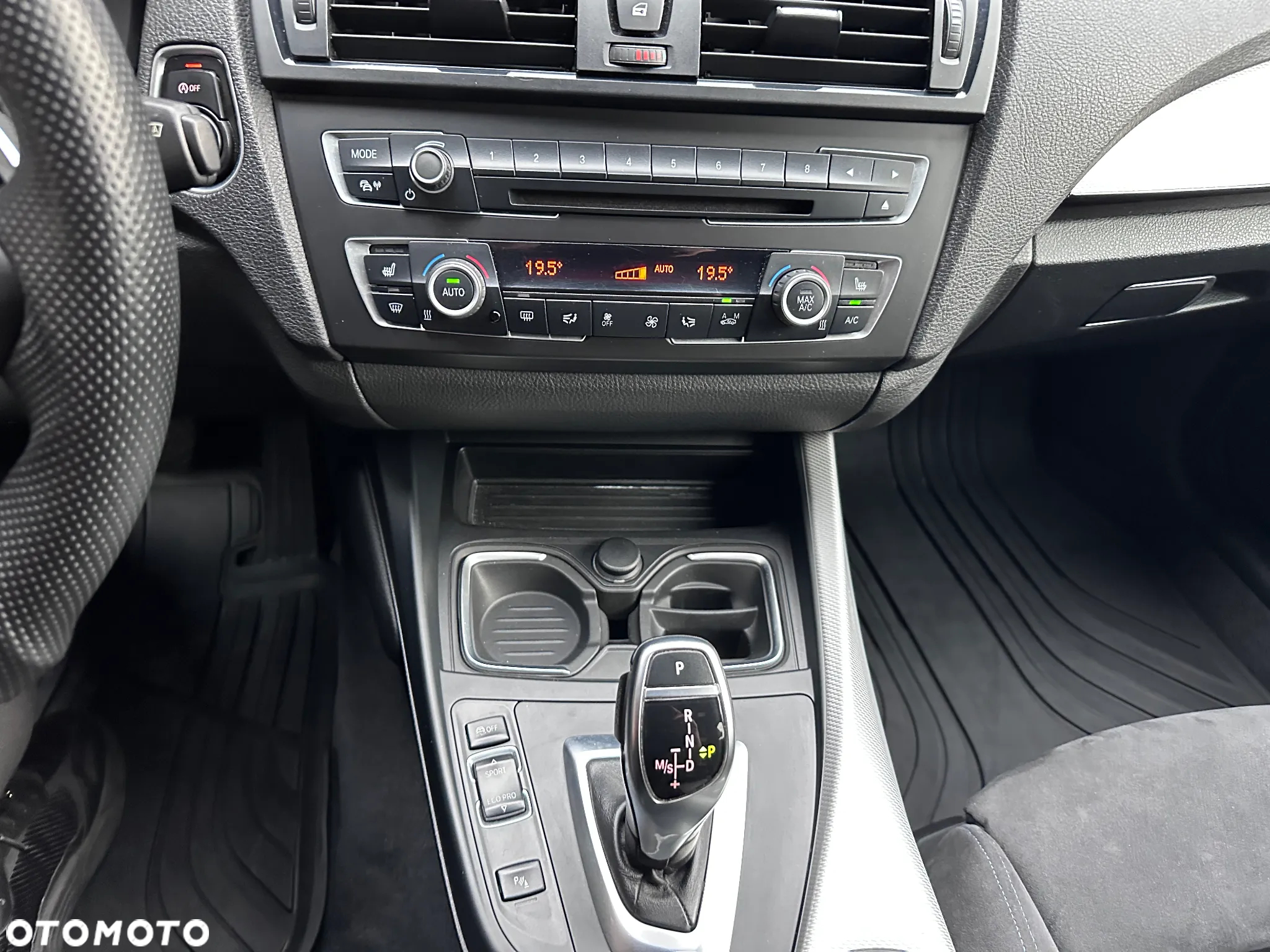 BMW Seria 1 M135i xDrive Sport-Aut - 26