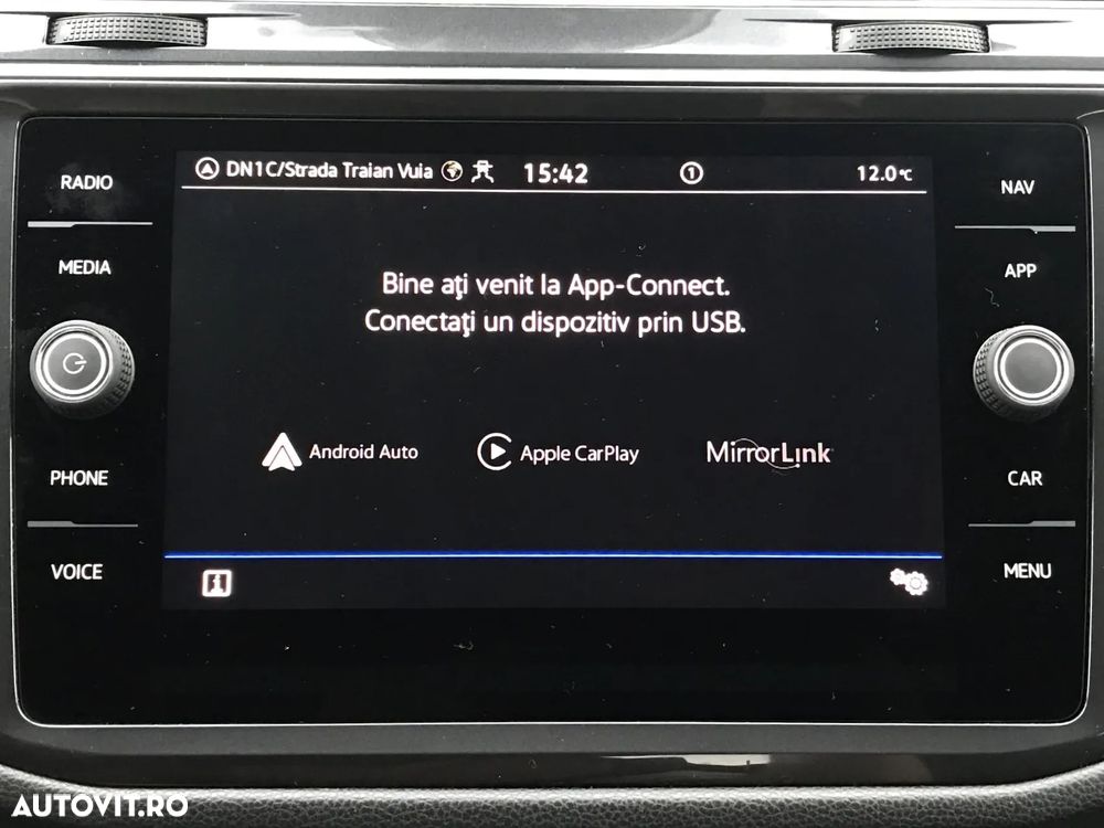 Volkswagen Tiguan 2.0 TDI DSG Life - 30