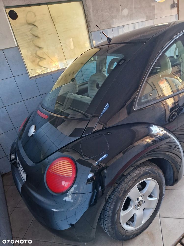 Volkswagen New Beetle 2.0 - 5
