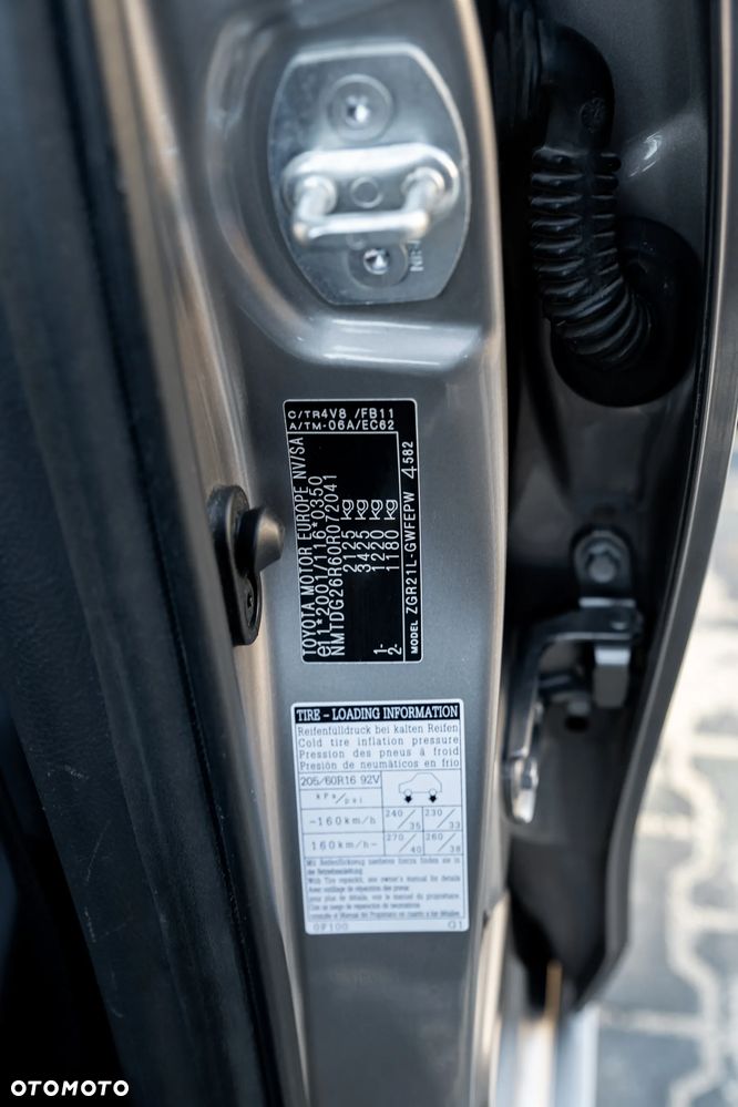 Toyota Verso 1.8 7-Sitzer Executive - 19