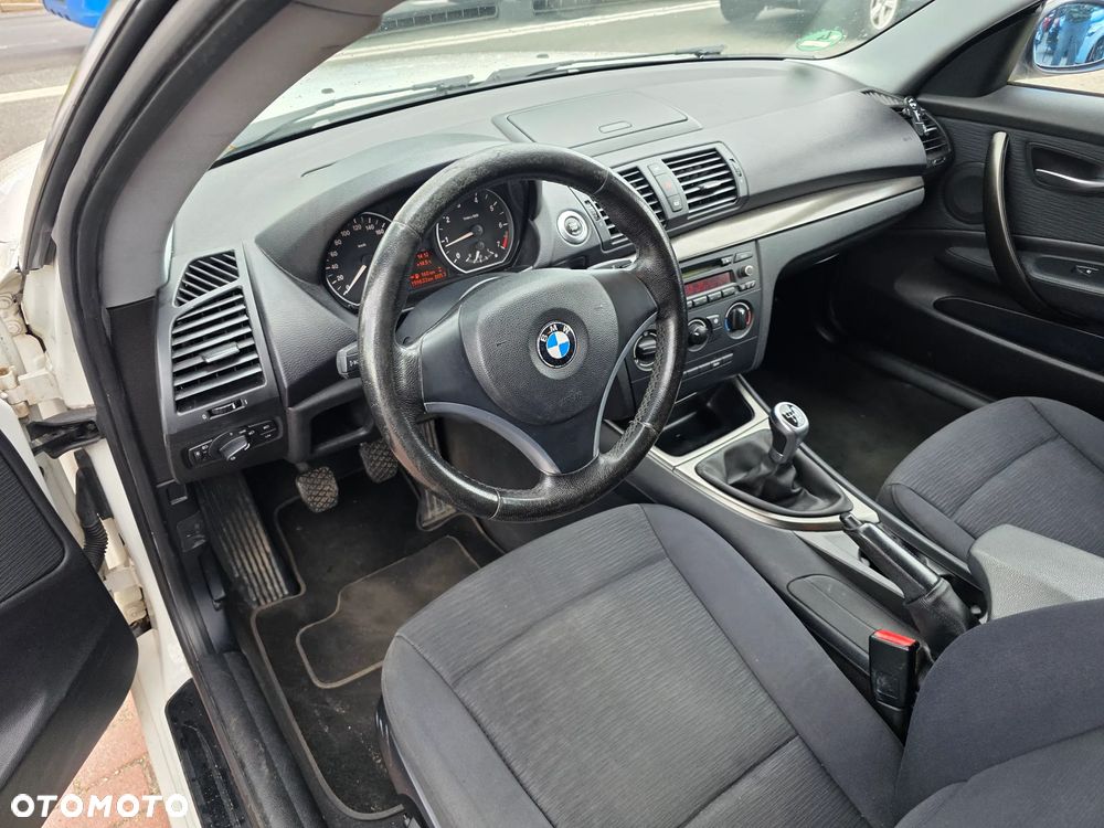 BMW Seria 1 - 10