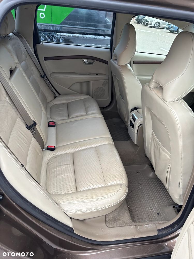 Volvo XC 70 - 6