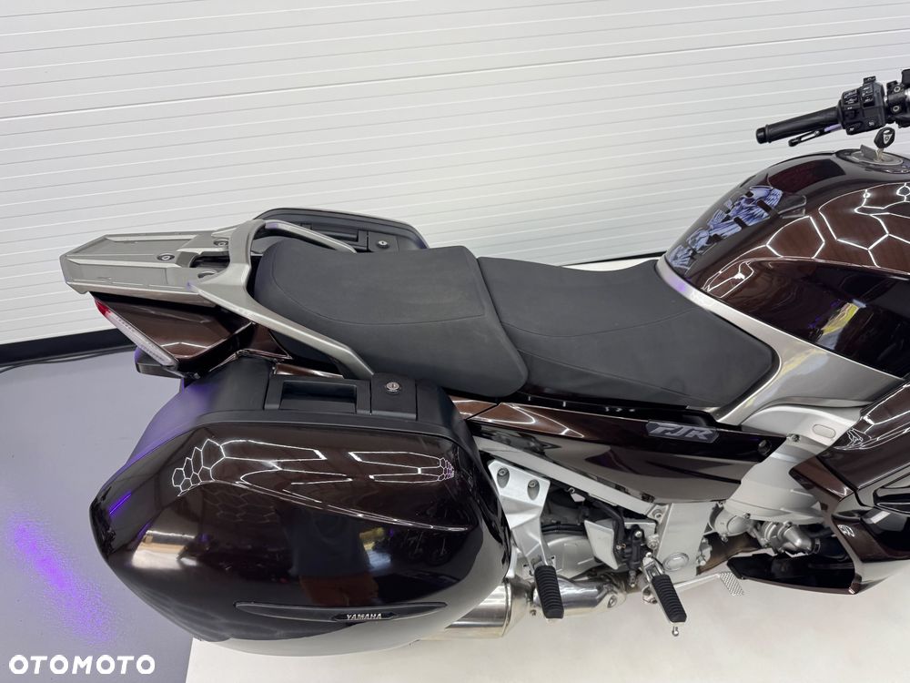Yamaha FJR - 21