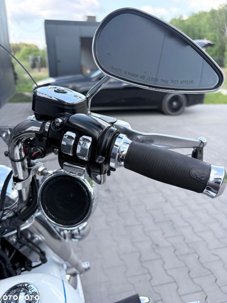 Harley-Davidson Softail Heritage Classic - 14
