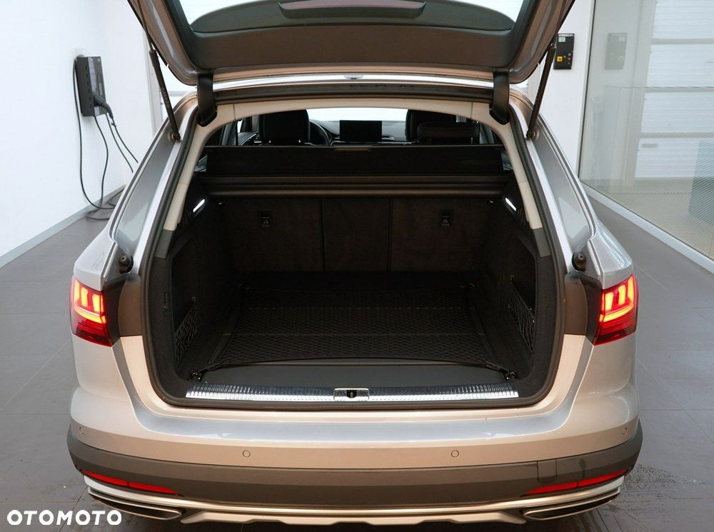 Audi A4 Allroad - 9
