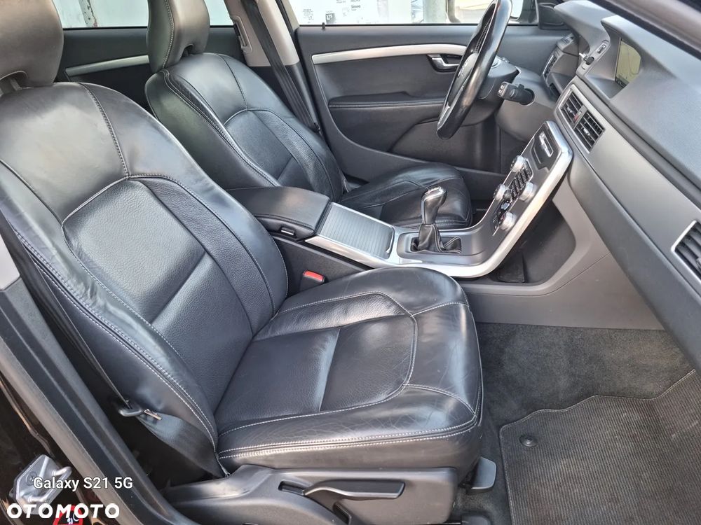 Volvo V70 D3 Momentum - 13