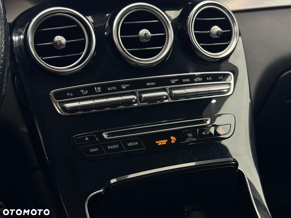 Mercedes-Benz GLC 220 d 4-Matic - 24