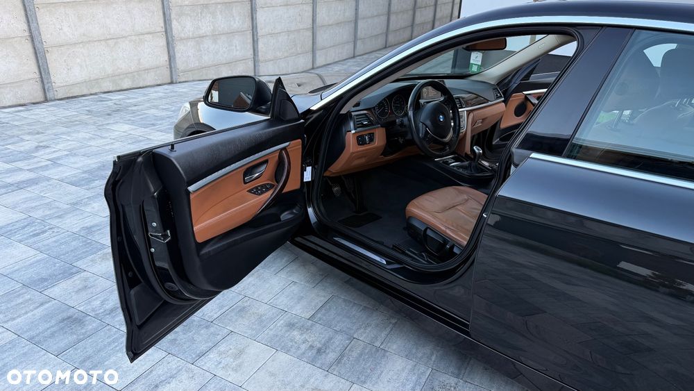 BMW Seria 3 320i Luxury Line - 18