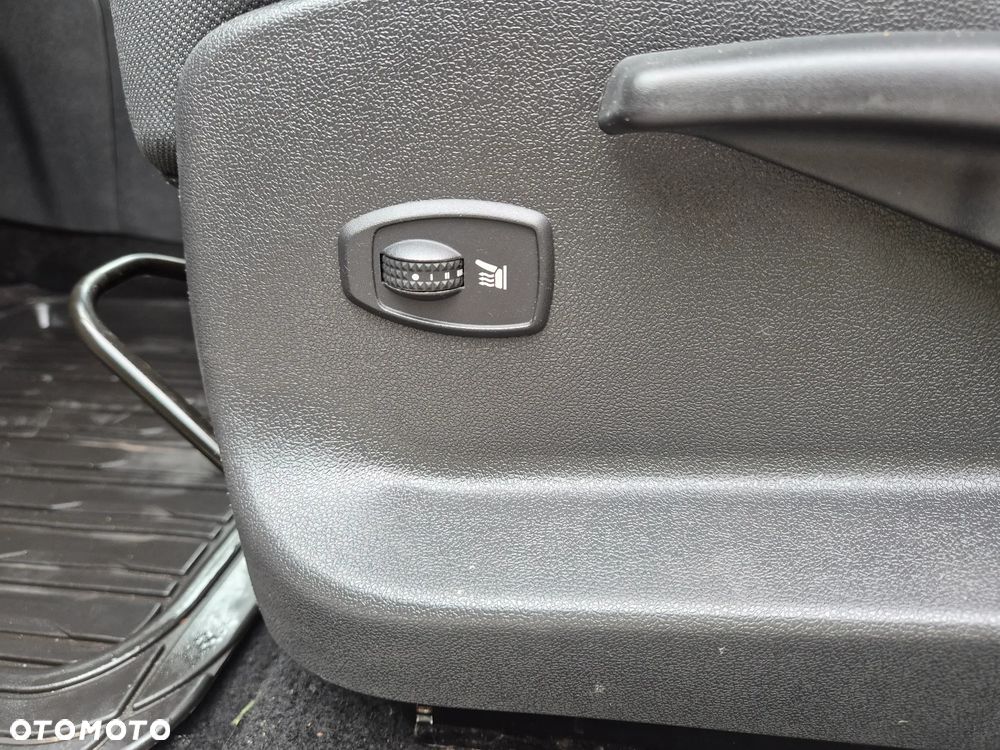 Renault Scenic - 25