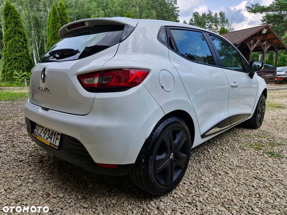 Renault Clio 1.2 16V 75 LIMITED - 14