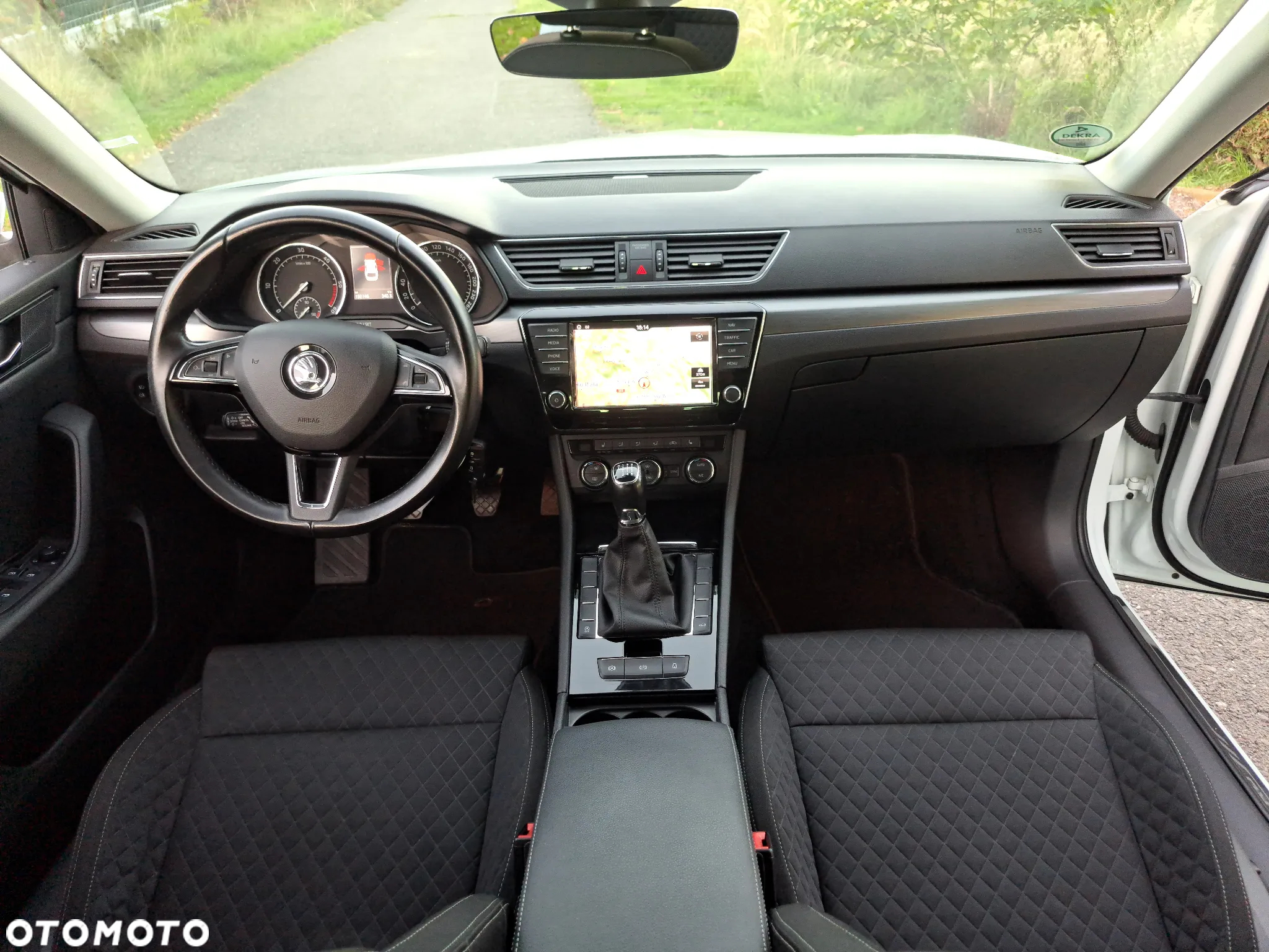 Skoda Superb 2.0 TDI Premium Edition - 13
