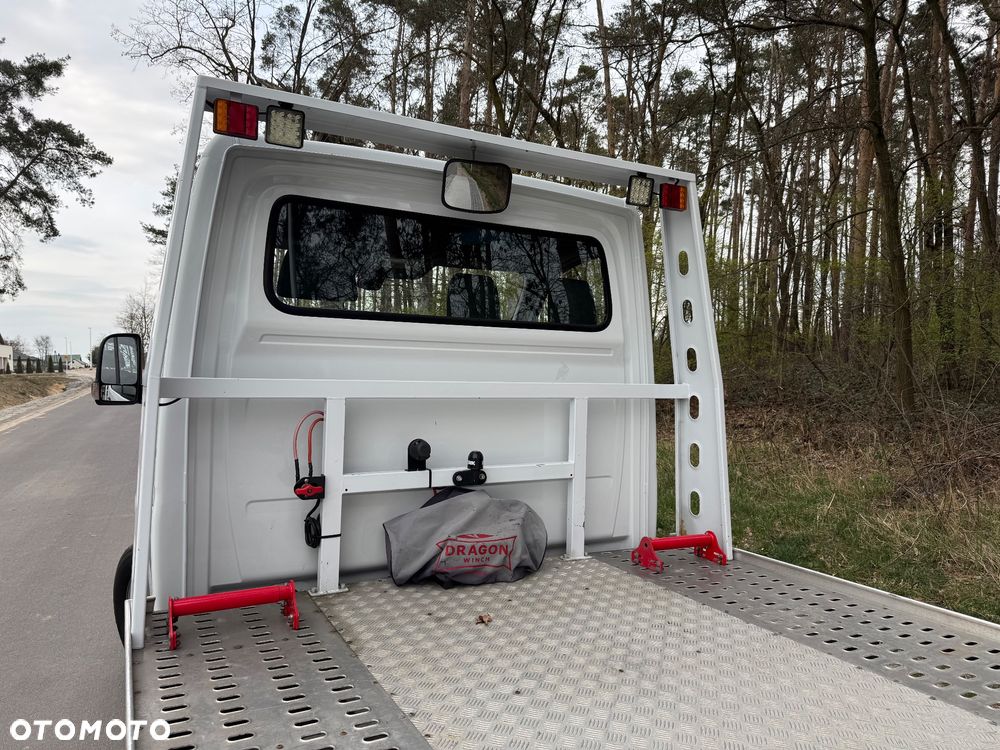 Mercedes-Benz Sprinter - 8