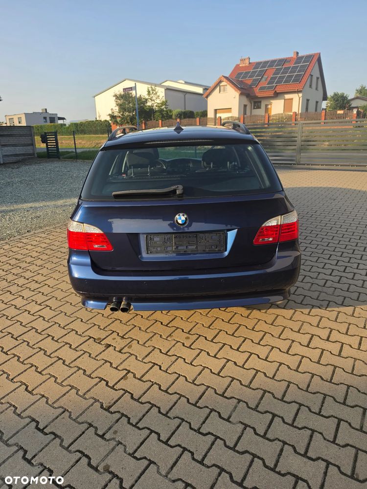 BMW Seria 5 525d Edition Exclusive - 4