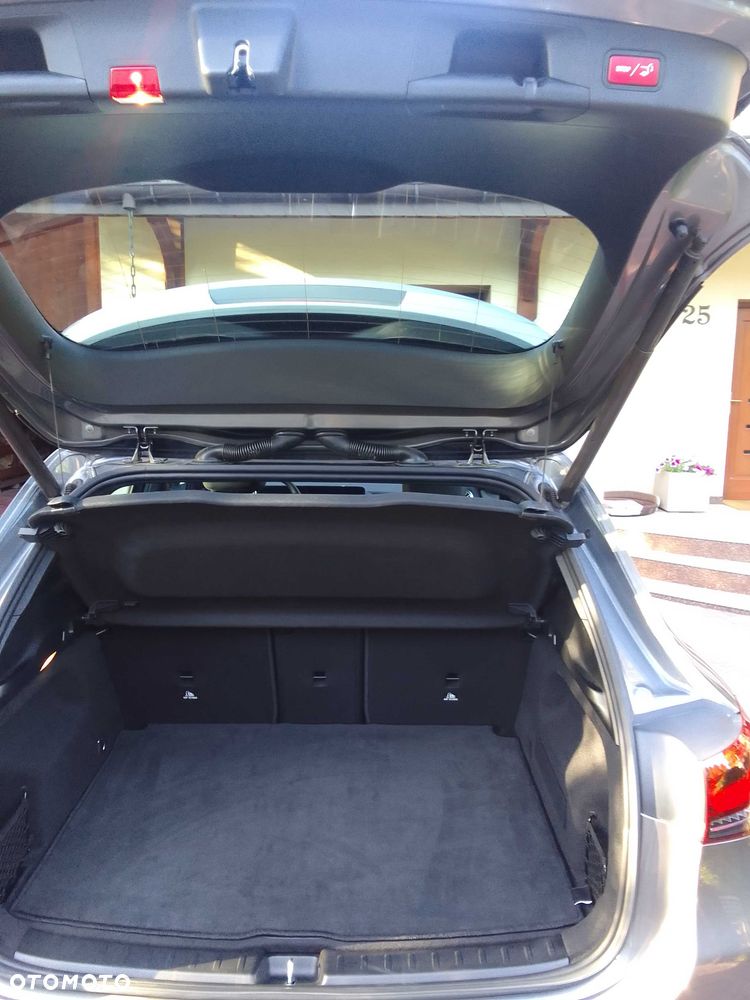 Mercedes-Benz GLA - 6