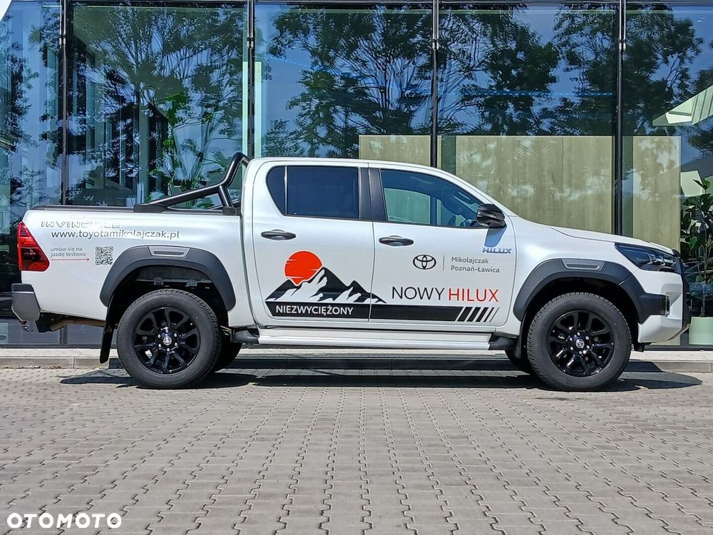 Toyota Hilux 2.8 D-4D mHEV Double Cab Invincible 4x4 - 4