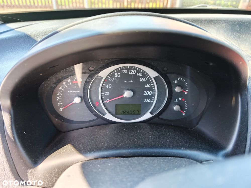 Hyundai Tucson 2.0 Comfort 2WD - 7