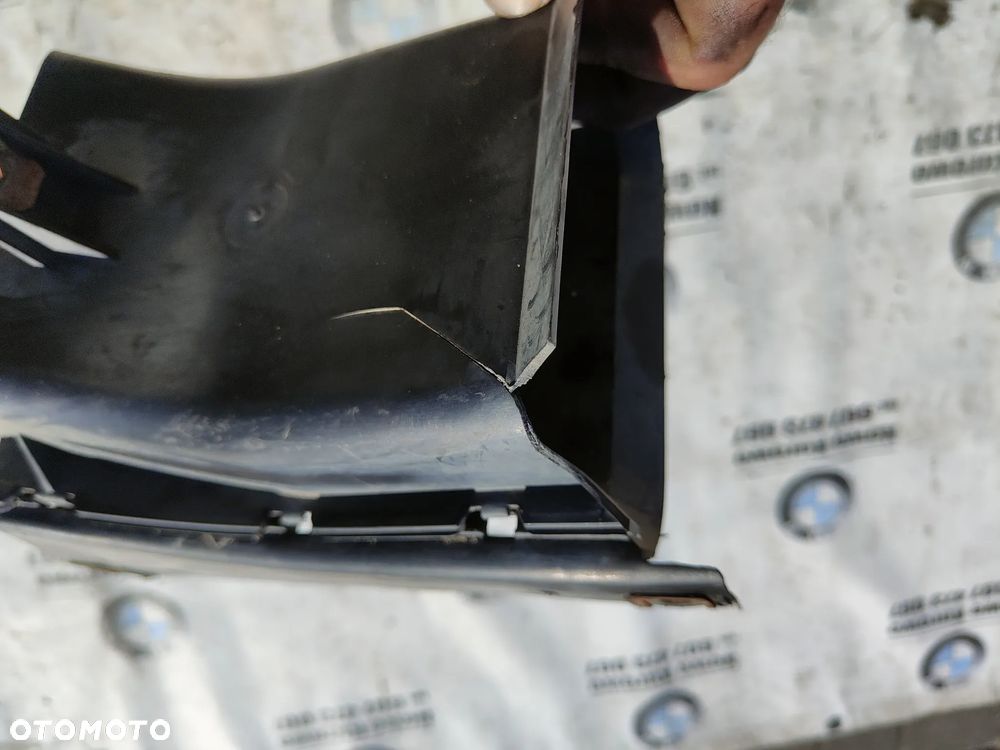 BMW E60 E61 Wlot powietrza na tarczę prawy 7203964 - 4