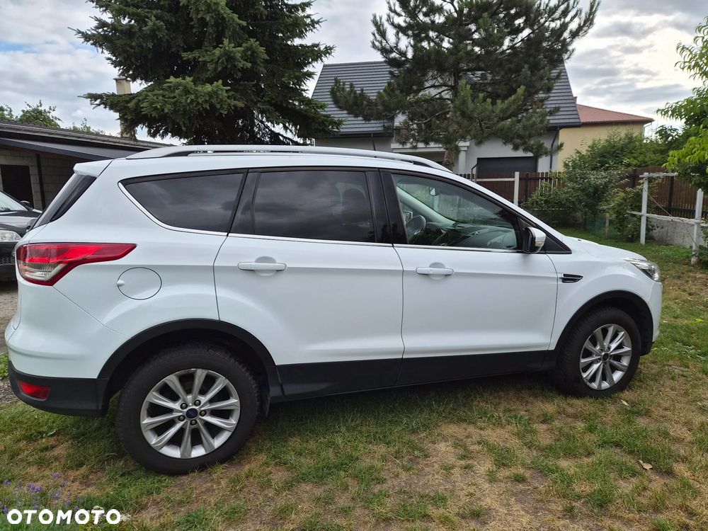 Ford Kuga 2.0 TDCi AWD Titanium - 4