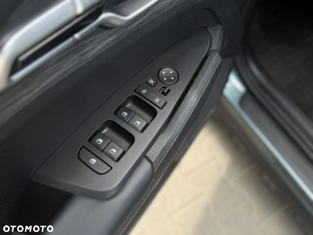 Kia Sportage - 12