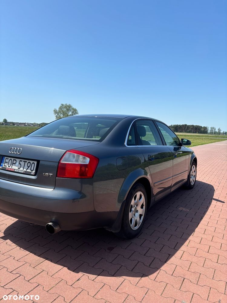 Audi A4 Limousine 1.8T - 15