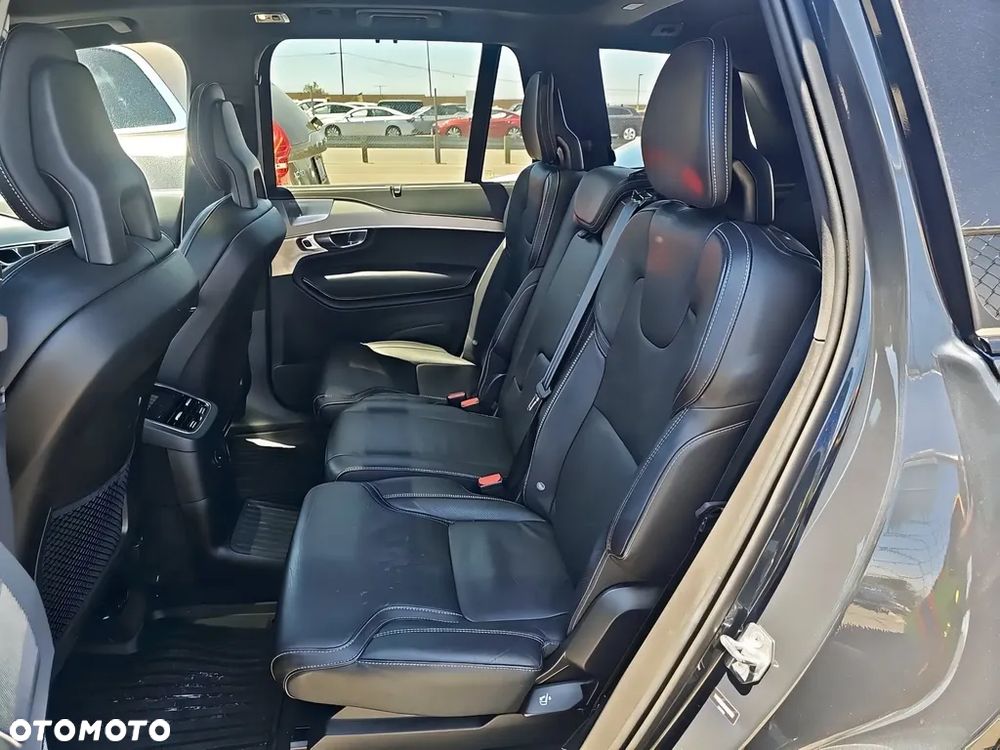 Volvo XC 90 T8 AWD Plug-In Hybrid R-Design 7os - 12