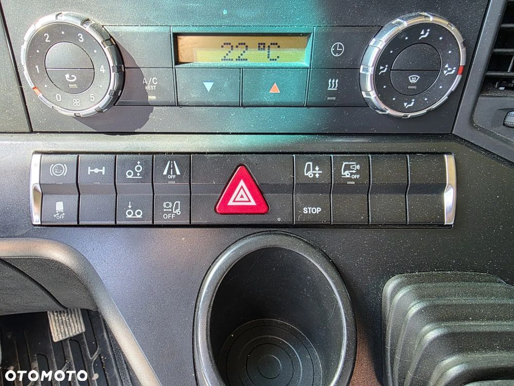 Mercedes-Benz ACTROS - 7