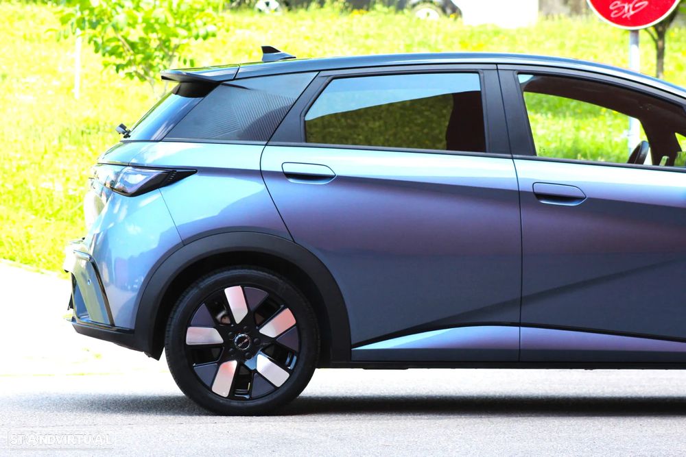 BYD Dolphin 60.4 kWh Design - 7