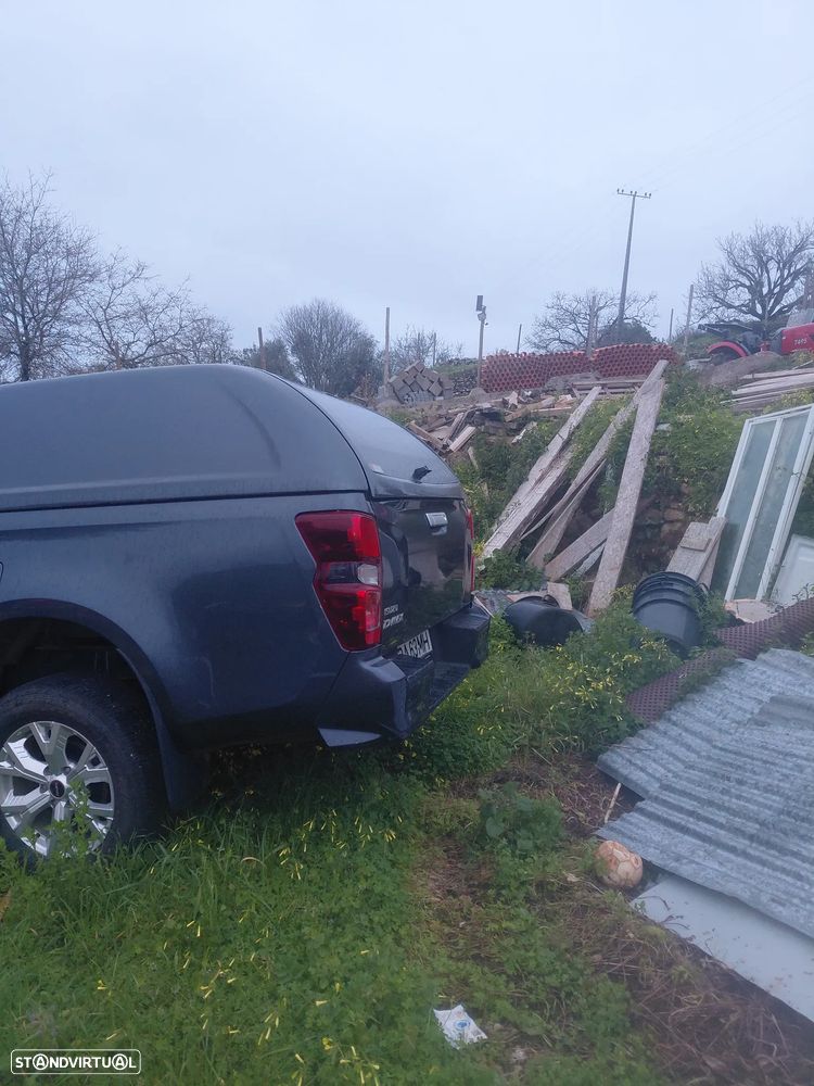 Isuzu D-Max 1.9 Ddi CD 4WD LS - 3