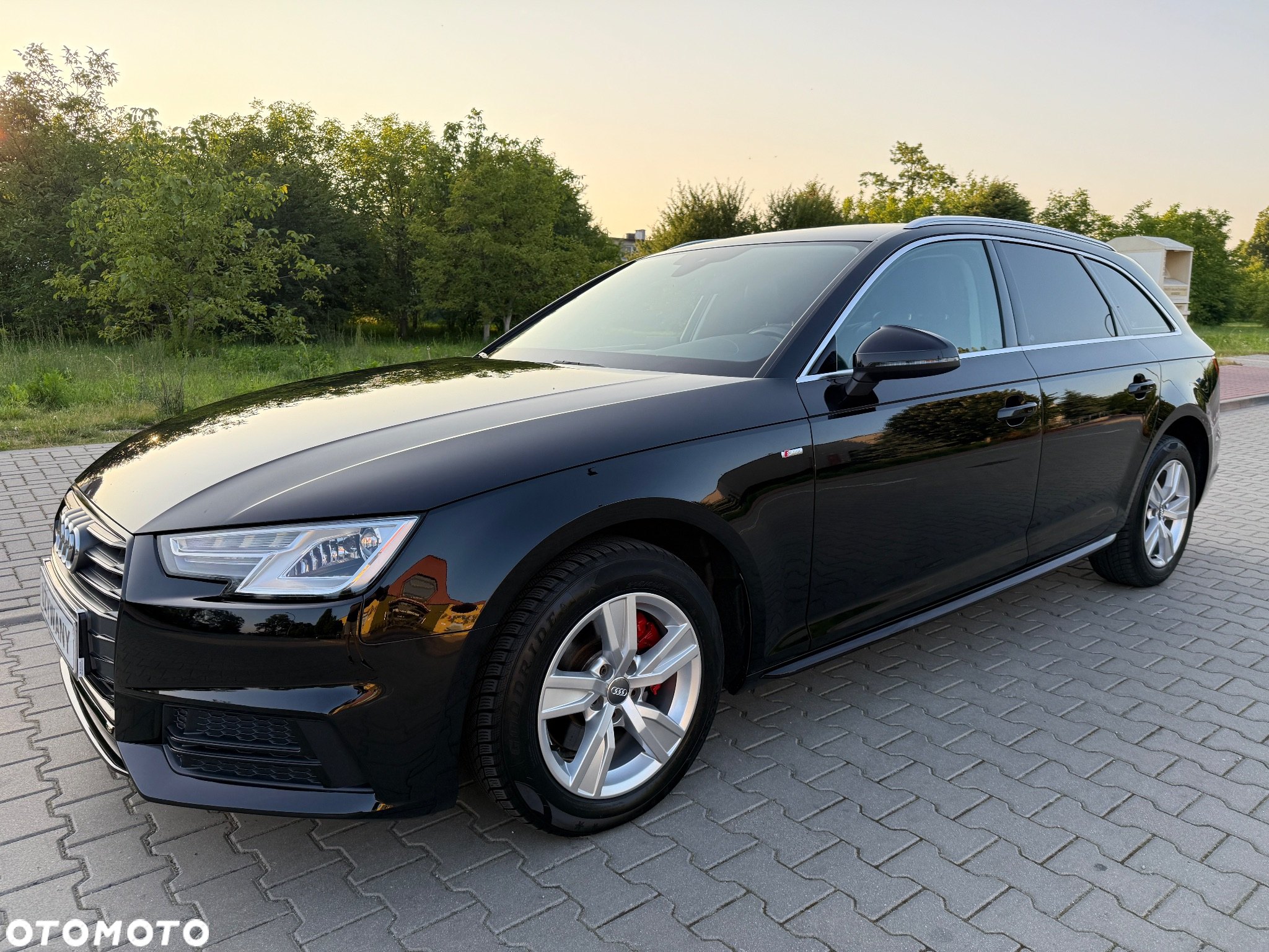 Audi A4 Avant 2.0 TDI DPF S line Sportpaket - 5