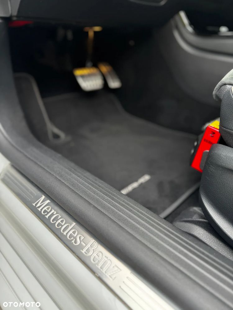 Mercedes-Benz CLA 200 d 4-Matic AMG Line 8G-DCT - 12