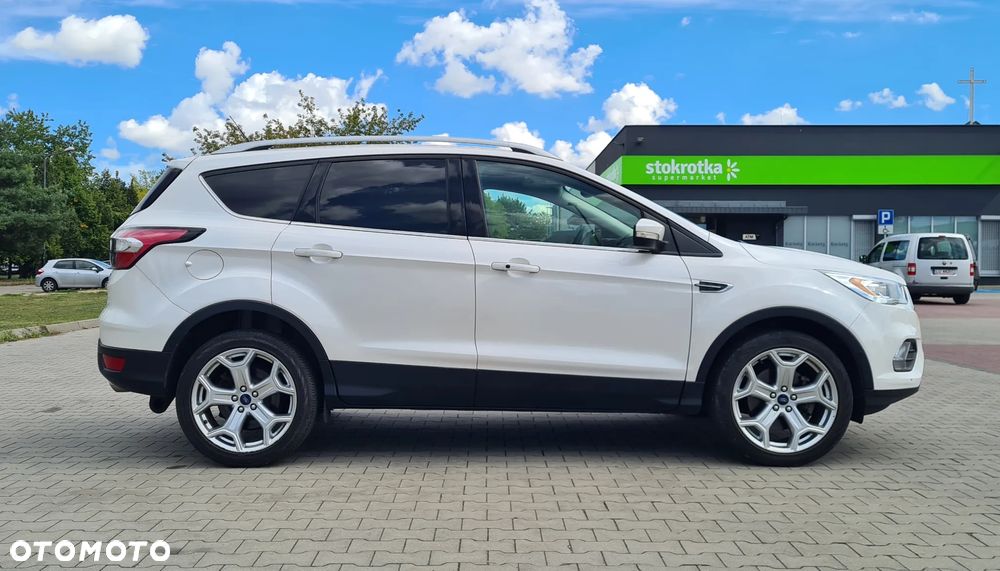 Ford Escape 2.0 EcoBoost AWD Titanium - 9