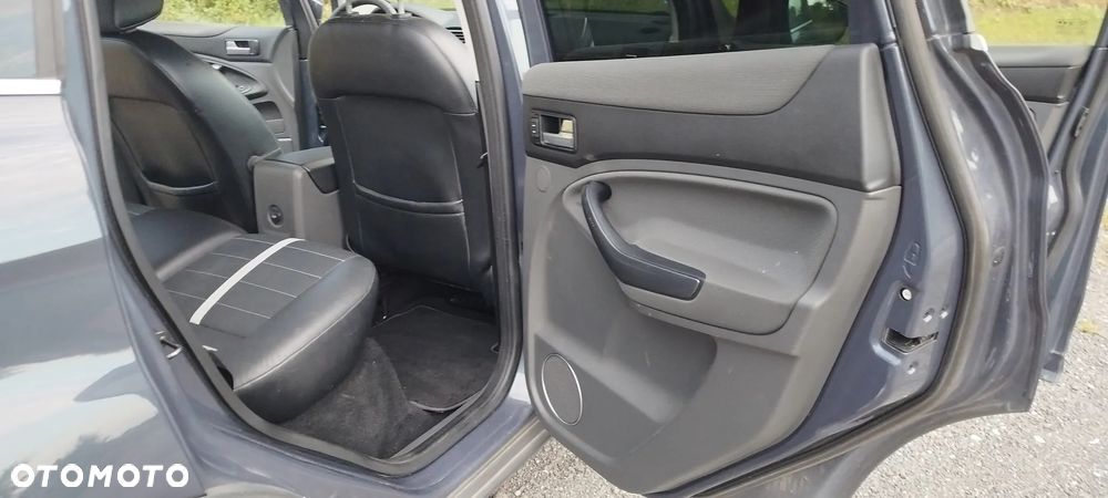 Ford Kuga 2.0 TDCi 4WD Trend - 31