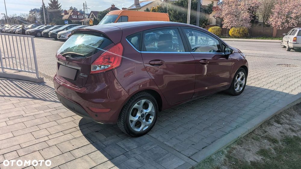 Ford Fiesta 1.4 Champions Edition - 4