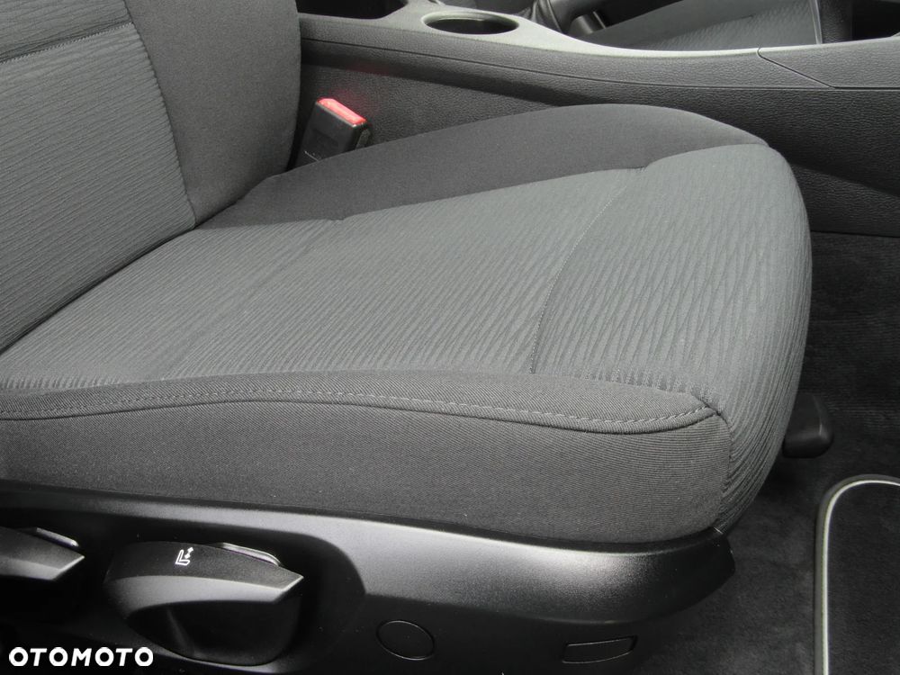 BMW X1 sDrive18i - 18