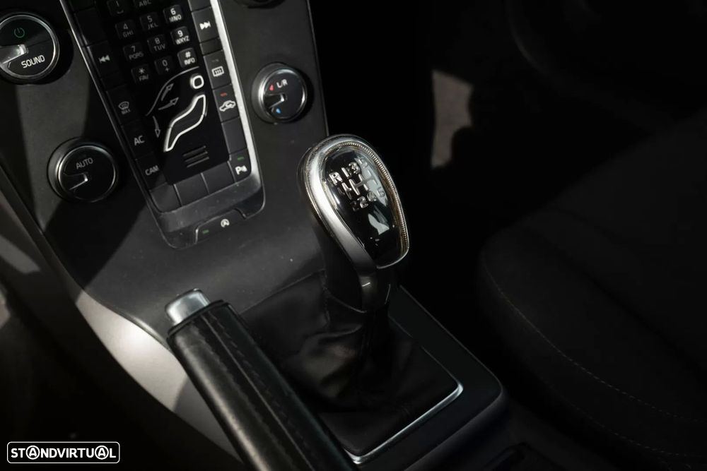 Volvo V40 1.6 D2 Kinetic Eco - 17