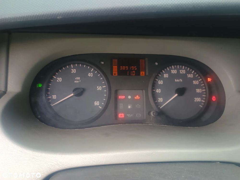 Opel Vivaro - 7