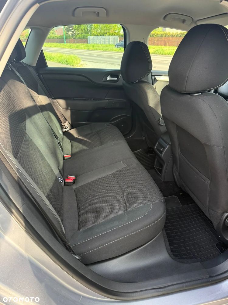 Citroën C4 BlueHDi 120 Stop&Start Shine - 11