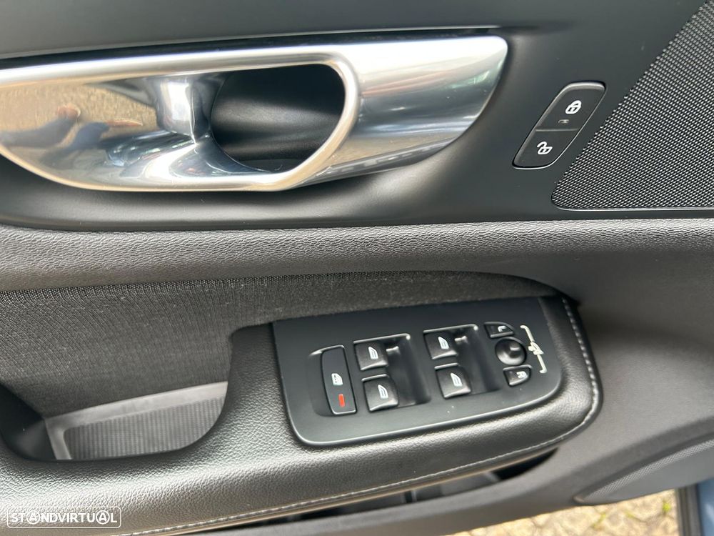 Volvo V60 2.0 T6 AWD TE Inscription Expression - 13