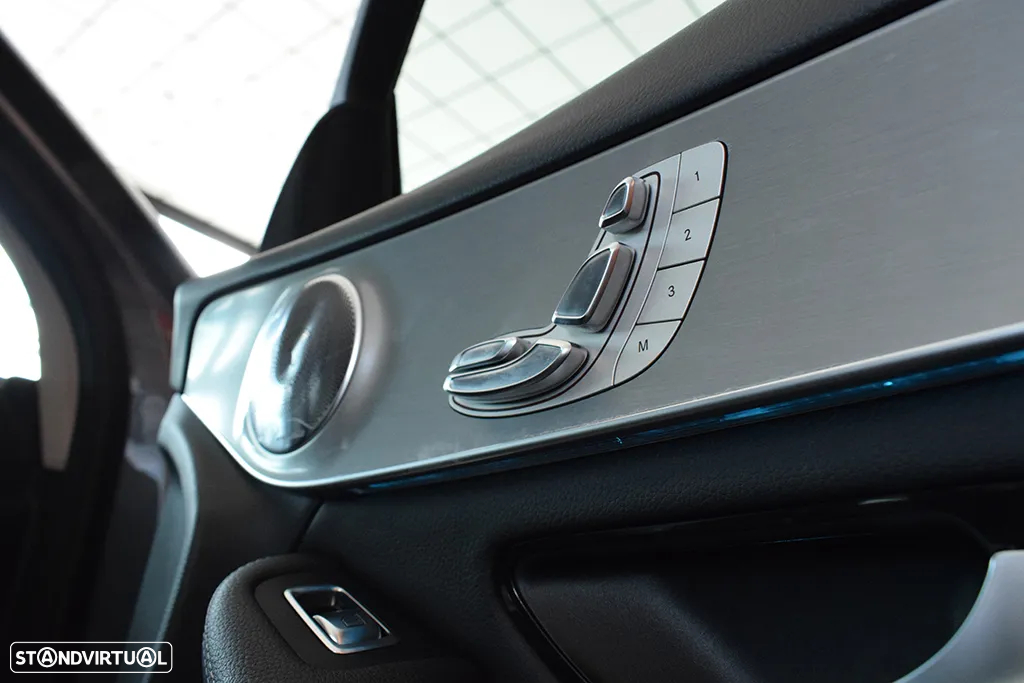 Mercedes-Benz GLC 250 d Coupé AMG Line 4-Matic - 57