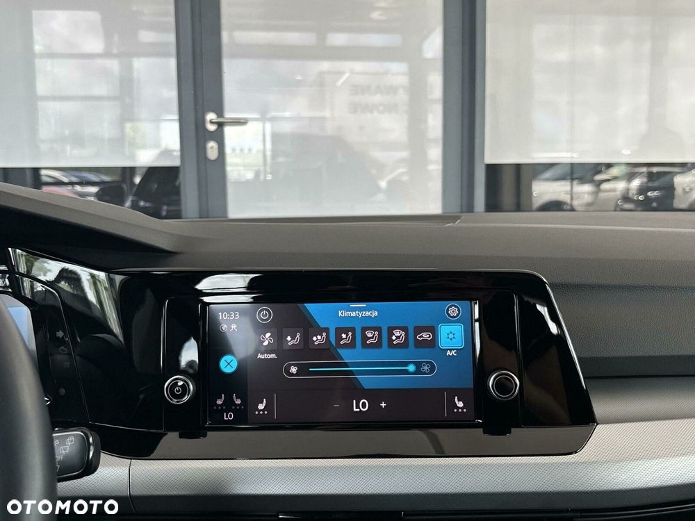 Volkswagen Golf VIII 1.0 TSI Life - 24