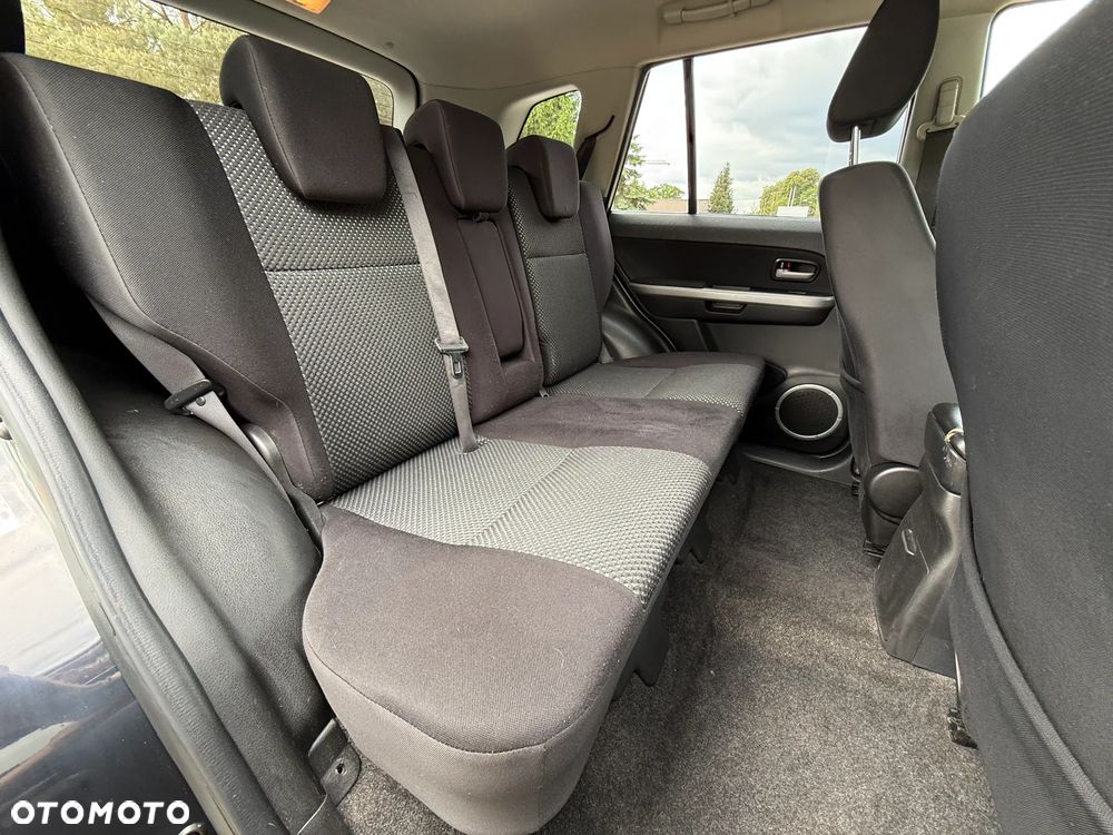 Suzuki Grand Vitara 2.0 Club - 25